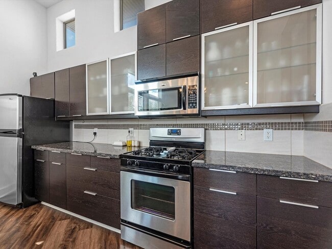 Building Photo - 3421 Gillespie St