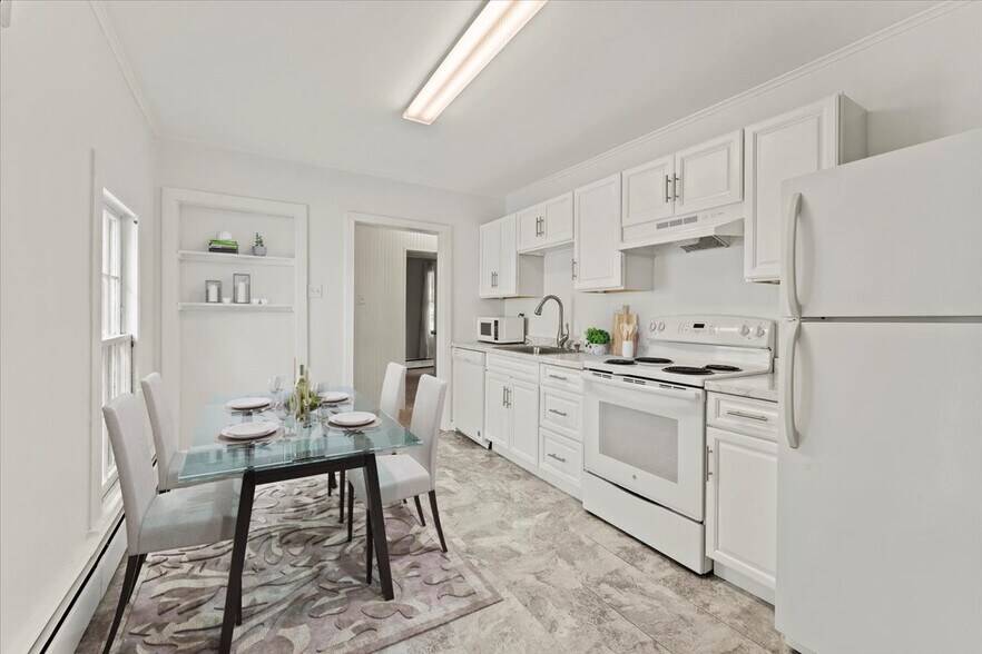 Building Photo - 53 White St