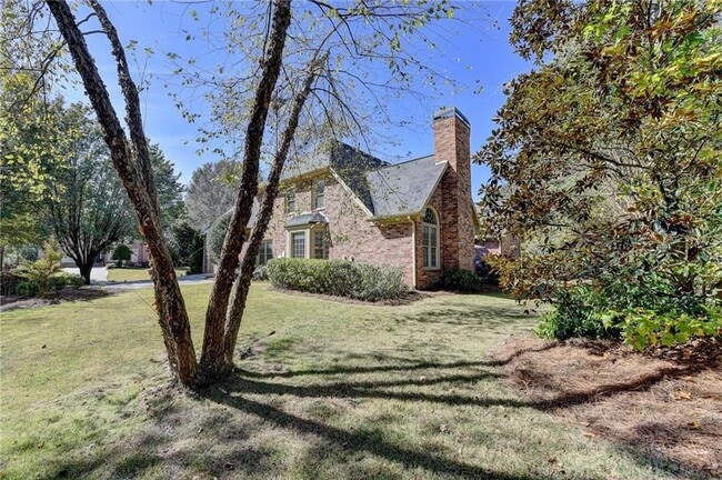 Building Photo - 355 Laurel Oak Dr