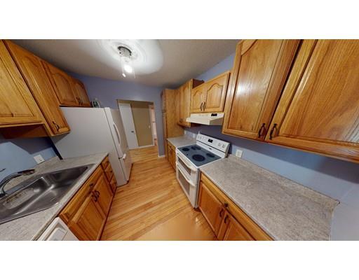 Building Photo - 13 Strawberry Bank Rd