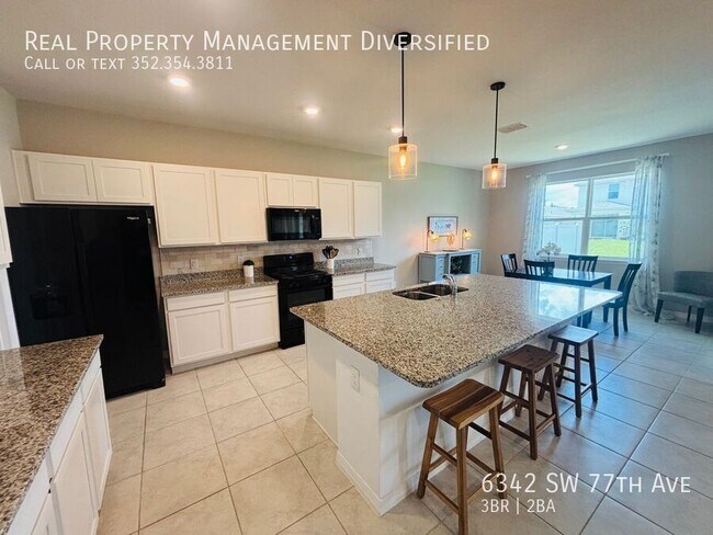 Building Photo - 6342 SW 77th Ave