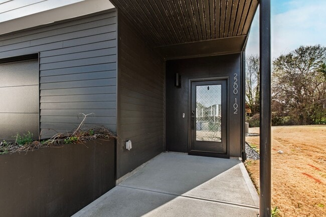 Building Photo - Modern 3BR Townhome in Millbank Village!