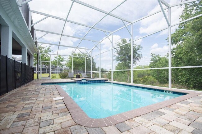 Building Photo - 8847 Interlocking Ct