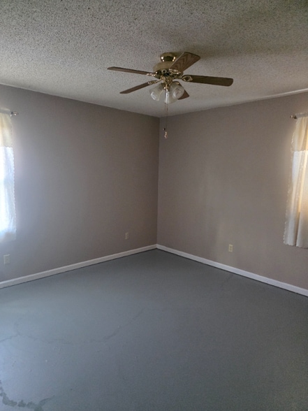 Building Photo - 255 Private Rd 3396