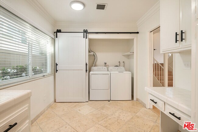 Building Photo - 1134 23rd St