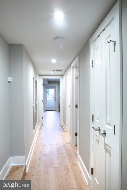 Building Photo - 720 East Capitol St NE