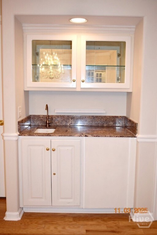 Building Photo - 10 Piper's Pond Ln