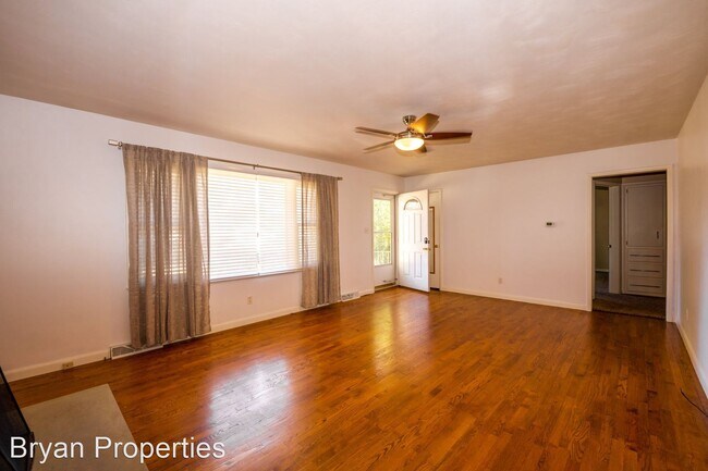 Building Photo - 3 br, 2 bath House - 2825 S. Stewart Ave