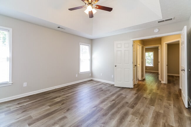 Building Photo - 25 Fairhaven Ct