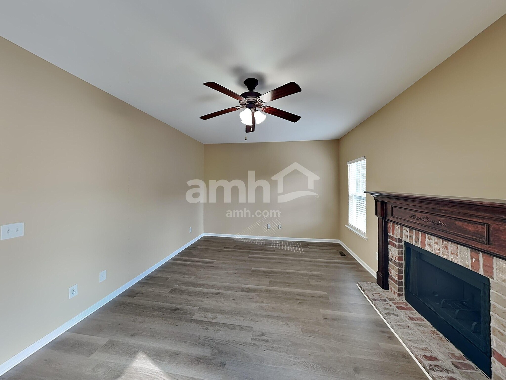 Building Photo - 1824 Baslia Ln