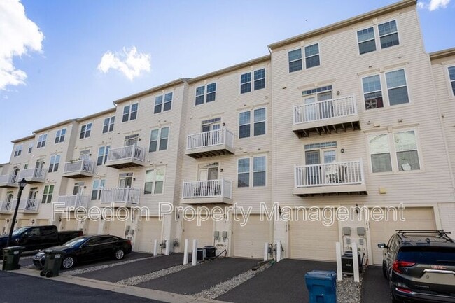 Building Photo - 7408 Brunson Cir