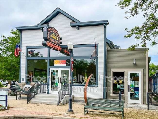 Building Photo - 211 E Geneseo St
