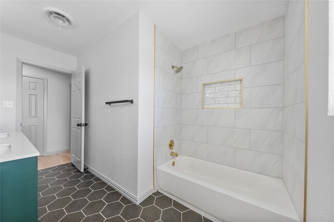 Building Photo - 3137 FM200