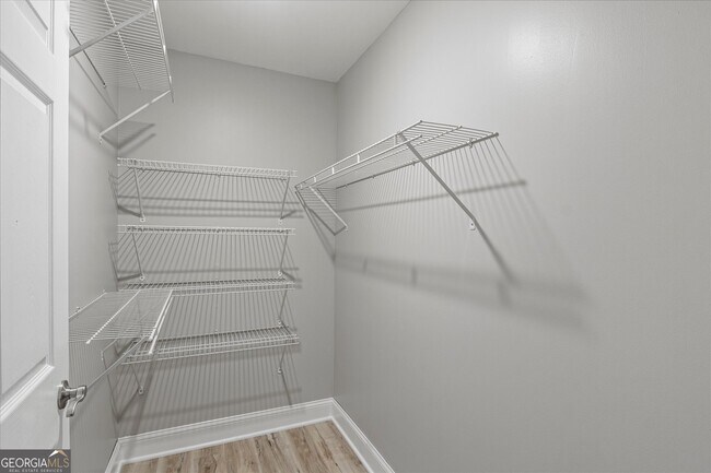 Building Photo - 2115 Julien Overlook