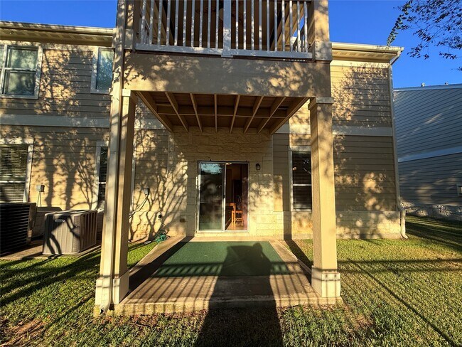 Building Photo - 13600 Breton Ridge St