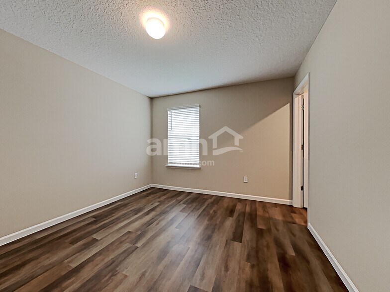 Building Photo - 132 Edge Pk Trl