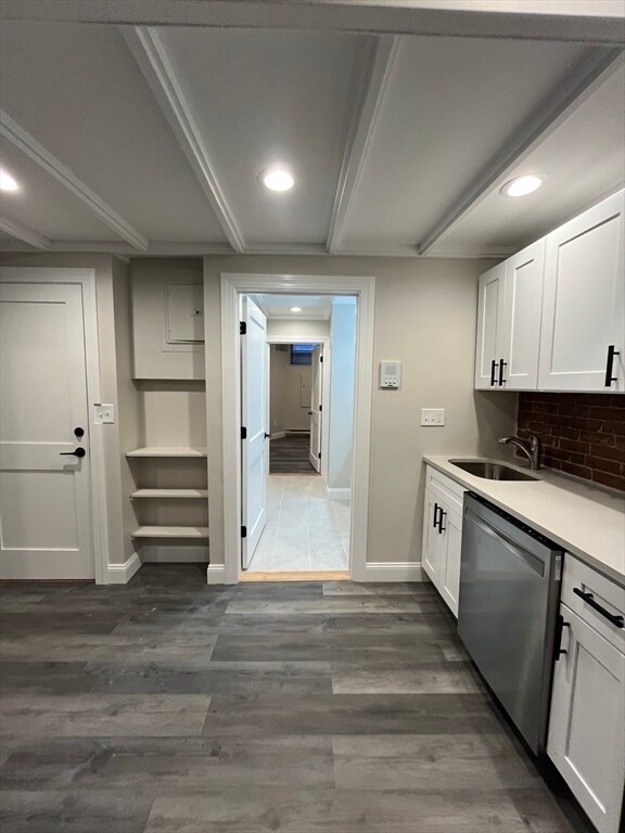 Building Photo - 10 Wellington St