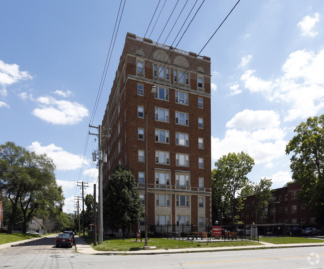 The Meridian - 1 E 36th St Indianapolis IN 46205 | Apartment Finder