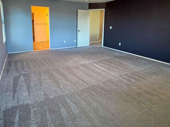 Building Photo - 3103 W Zachary Dr