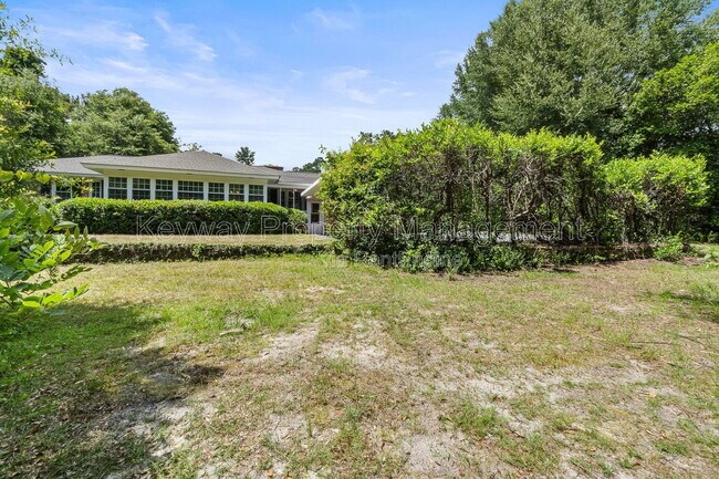 Building Photo - 1529 Dibble Rd S W