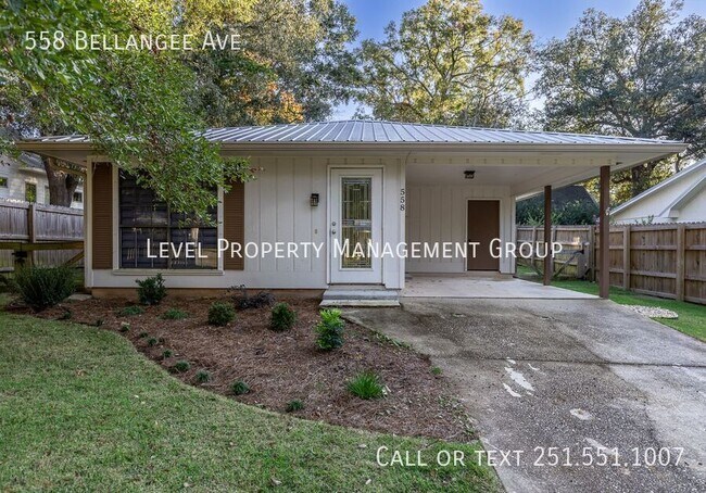 Primary Photo - 558 Bellangee Ave