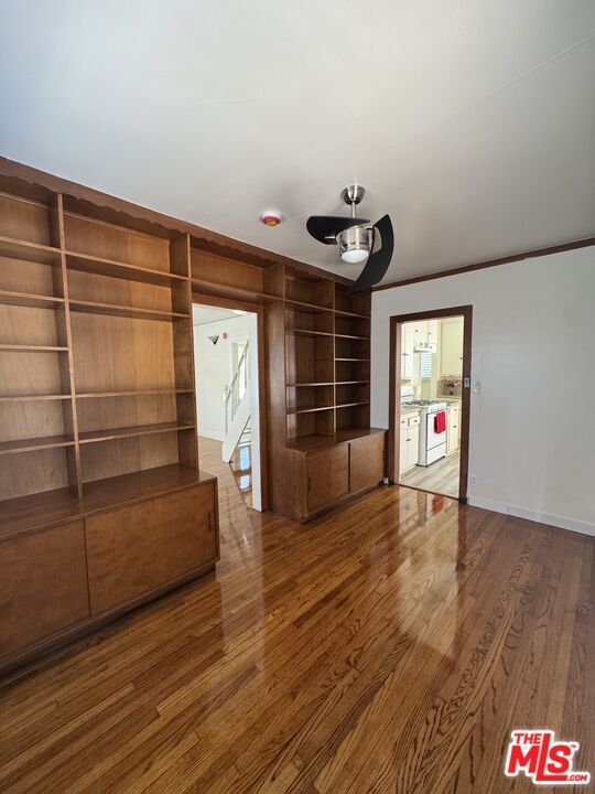 Building Photo - 368 Entrada Dr