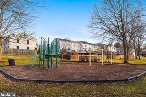 Building Photo - 17626 Longview Ln