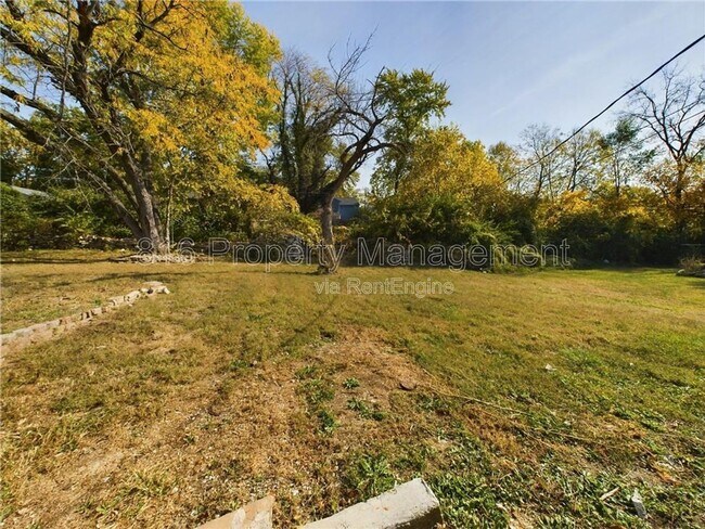 Building Photo - 7433 Arleta Blvd