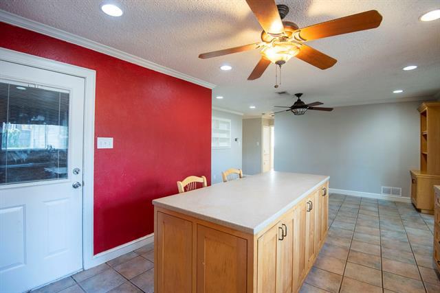 Building Photo - 2906 David Ln