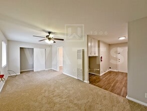 Building Photo - 953 5th St