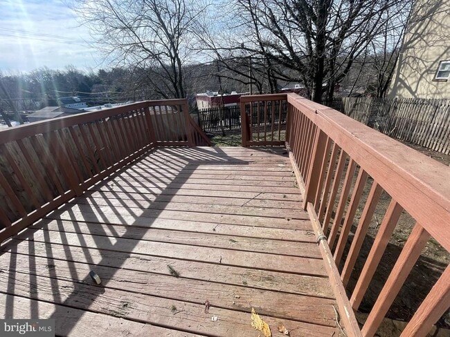 Building Photo - 428 Paxson Ave