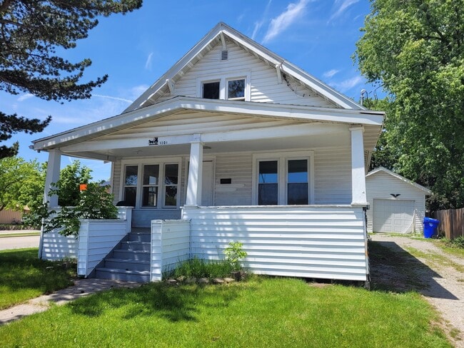 Primary Photo - 1101 Lawe St