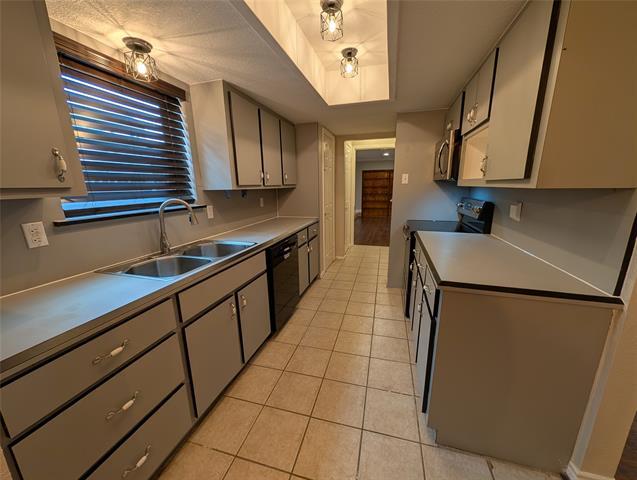 Building Photo - 1609 Crockett St