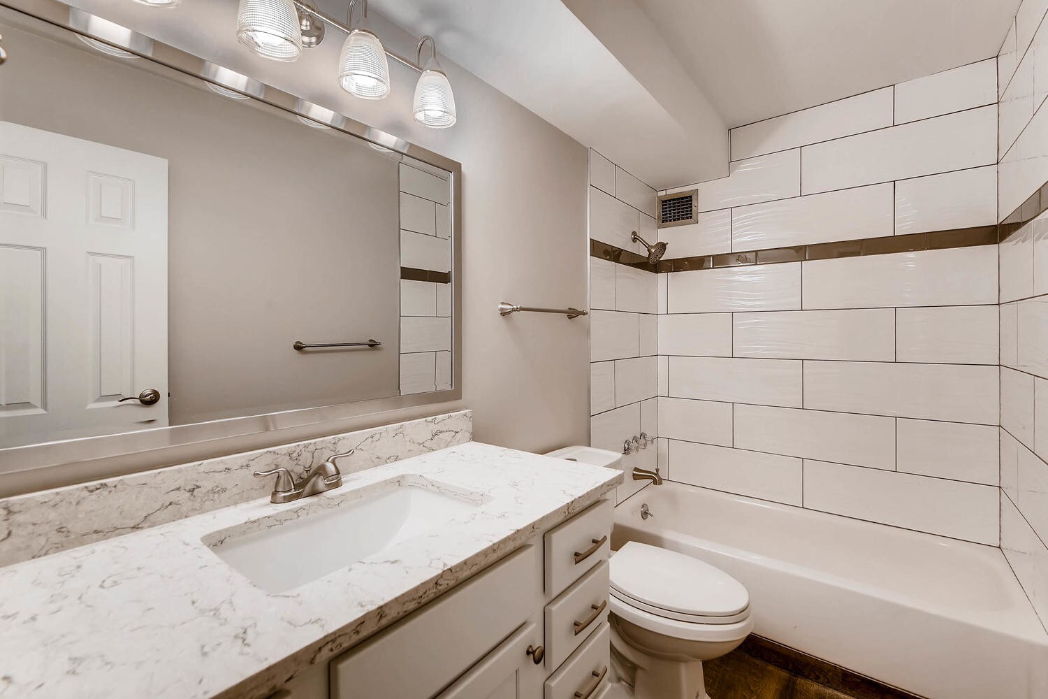 Building Photo - 6940 E Girard Ave