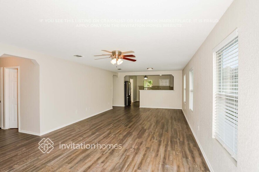 Building Photo - 8503 Silver Brush