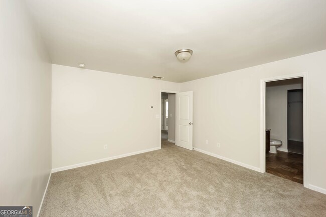 Building Photo - 306 Blackfoot Trail