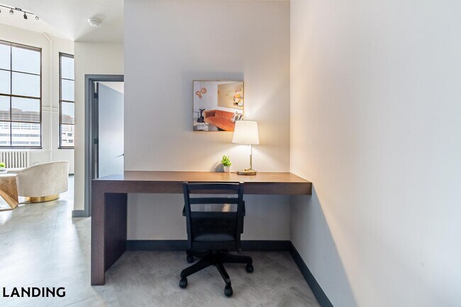 Building Photo - 55 Elm St