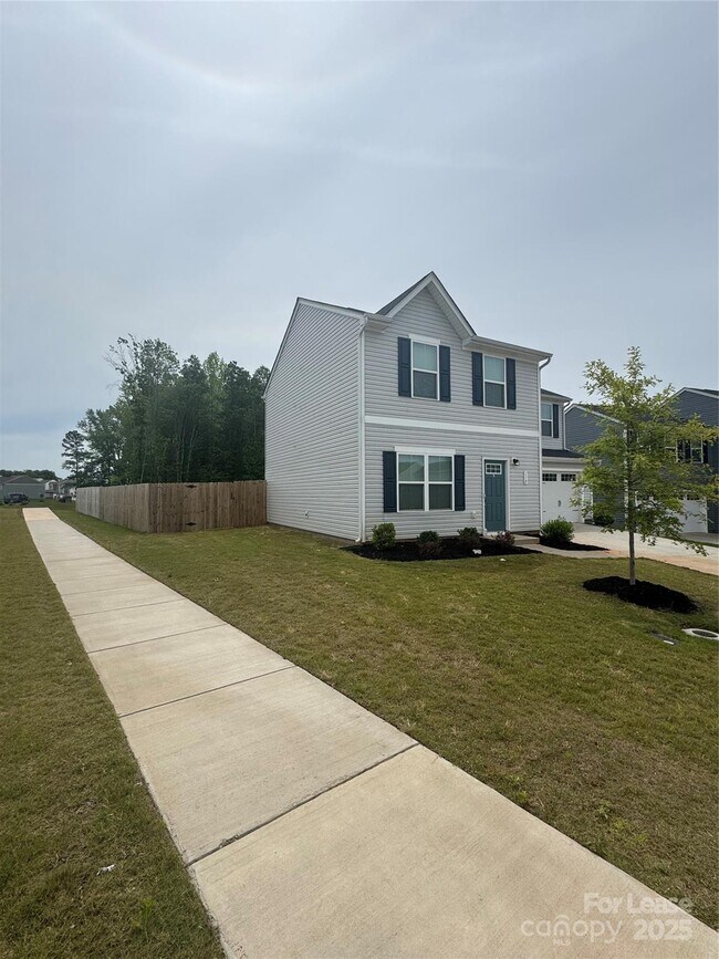 Building Photo - 110 Browband St