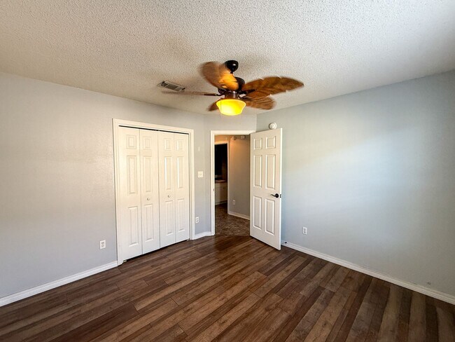 Building Photo - 4118 Spinnaker Pl