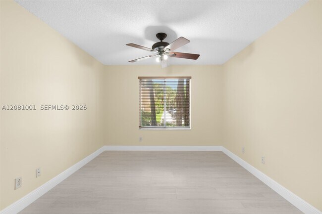 Building Photo - 1178 Coral Club Dr