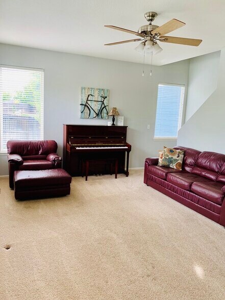 Building Photo - 4192 S Quatar St