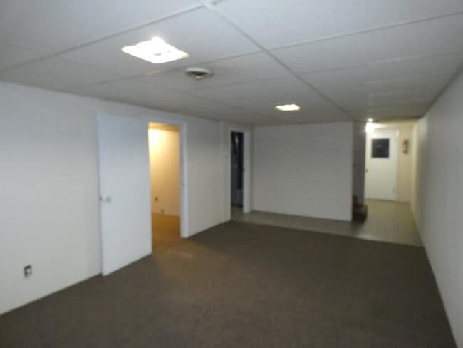 Building Photo - 6504 NW Blair Rd