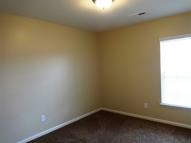 Building Photo - 138 Kimberton Ave