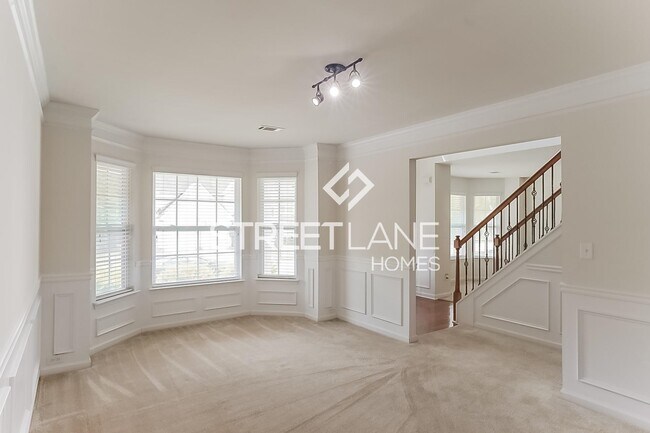Building Photo - 582 Ironstone Dr