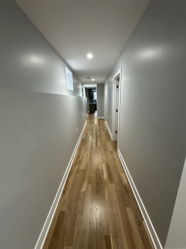 Hallway - 2046 W Moffat St