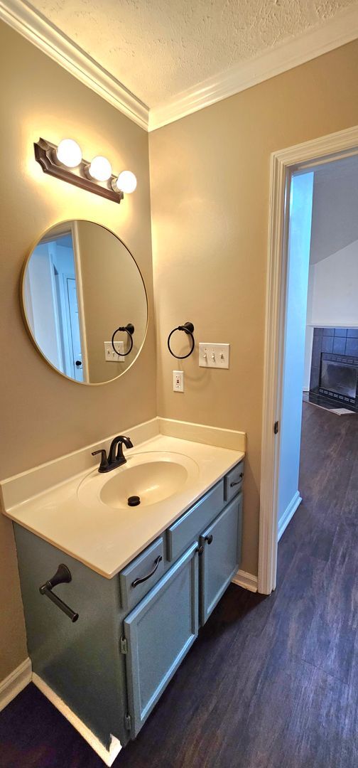 Building Photo - No HOA! Peaceful Cul-de-Sac Living with Ou...