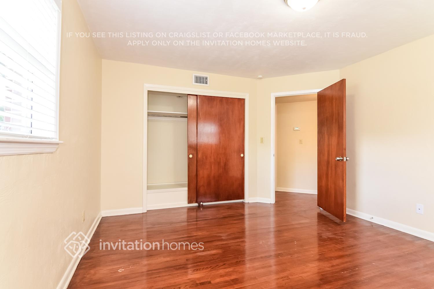 Building Photo - 1208 Lorie Cir