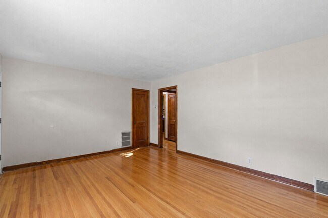 Building Photo - 7221 Nicollet Ave