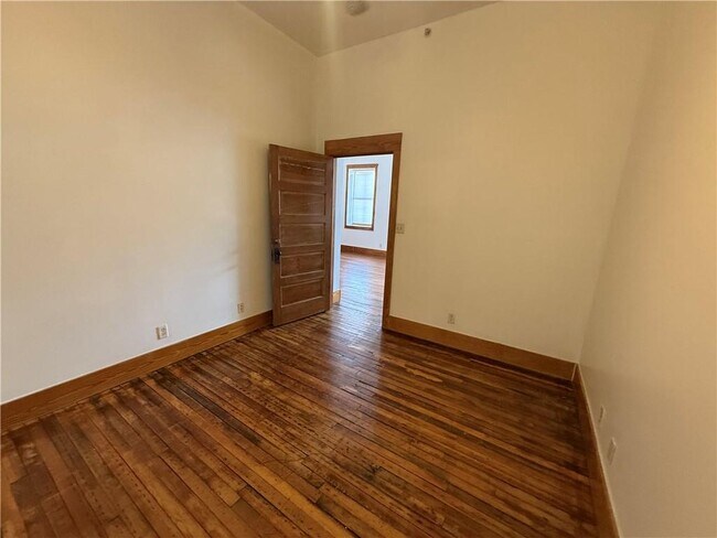 Building Photo - 459 Dauphin St