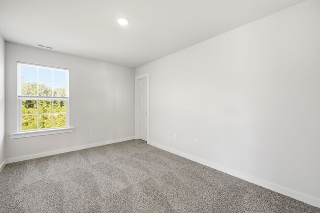 Building Photo - 164 Riva Wy